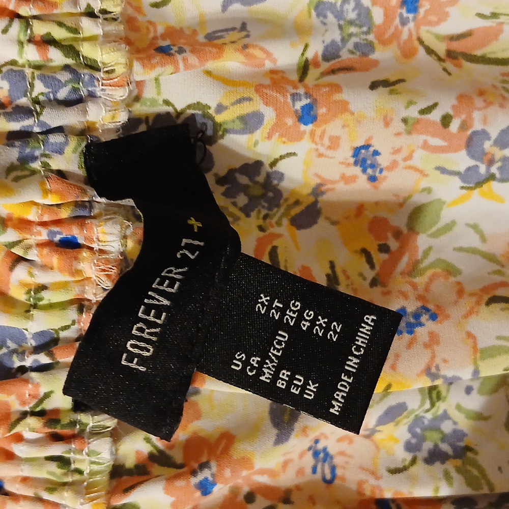 Forever 21 top 2X 💝💝💝💝 - Picture 5 of 7